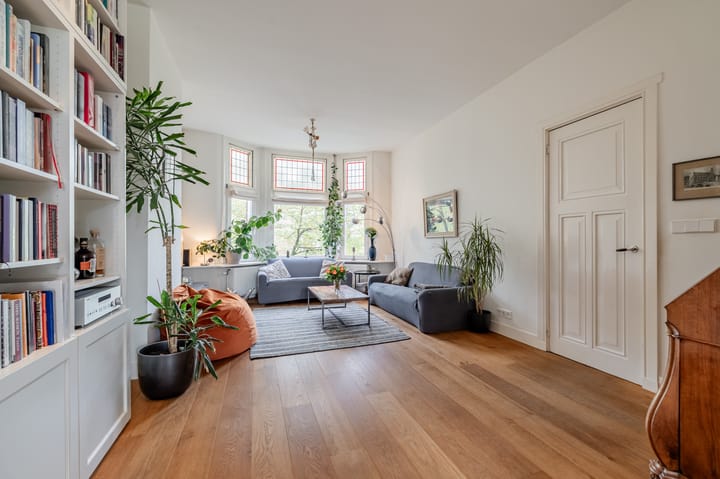 Foto 2 van Maarten Harpertszoon Trompstraat 37-3