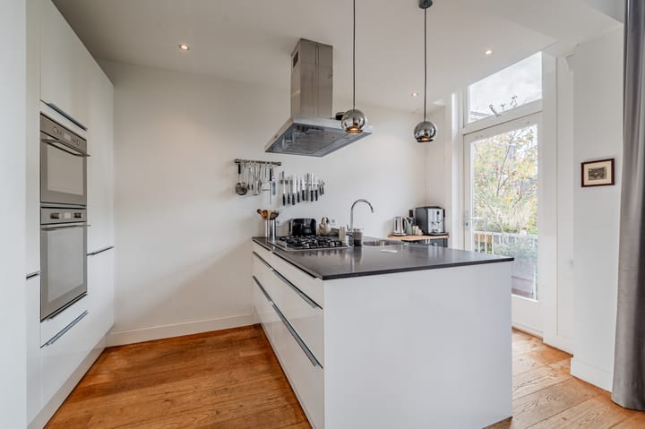 Foto 4 van Maarten Harpertszoon Trompstraat 37-3