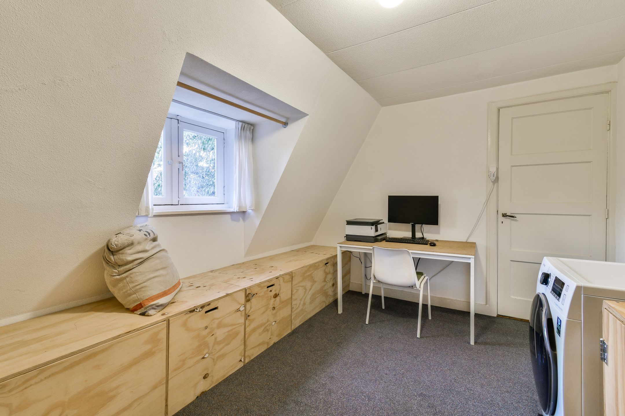 Foto 27 van Bennebroekstraat 29-1