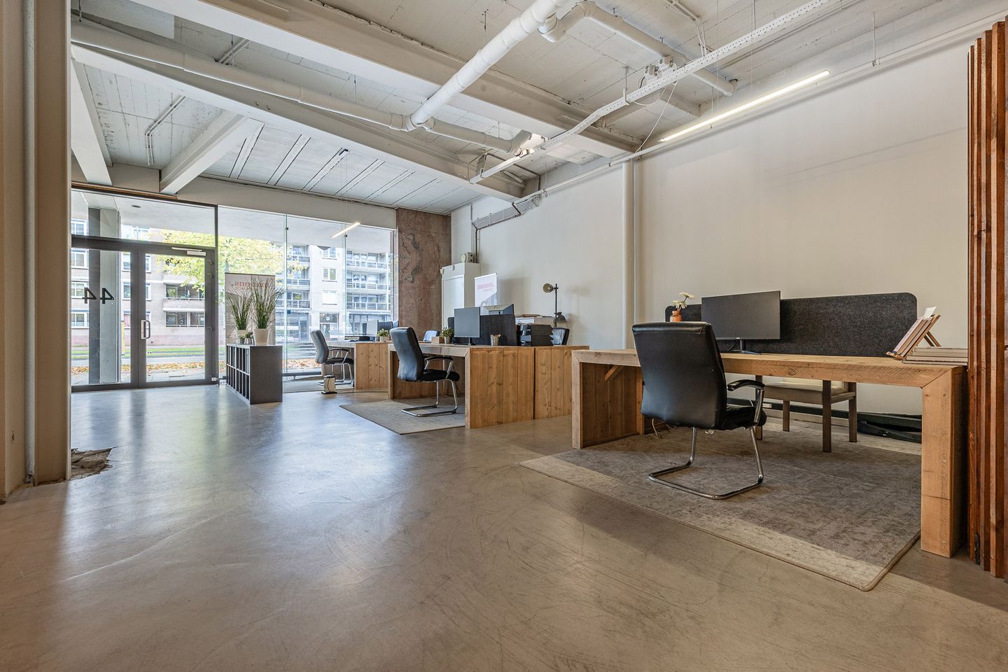 View photo 3 of Stratumsedijk 44