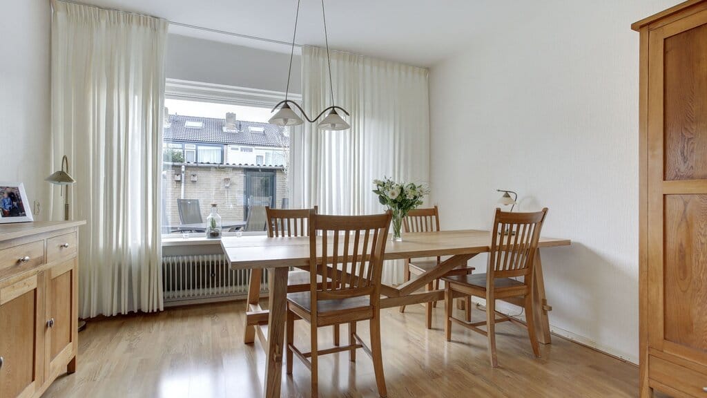 Foto 4 van Brucknerstraat 12