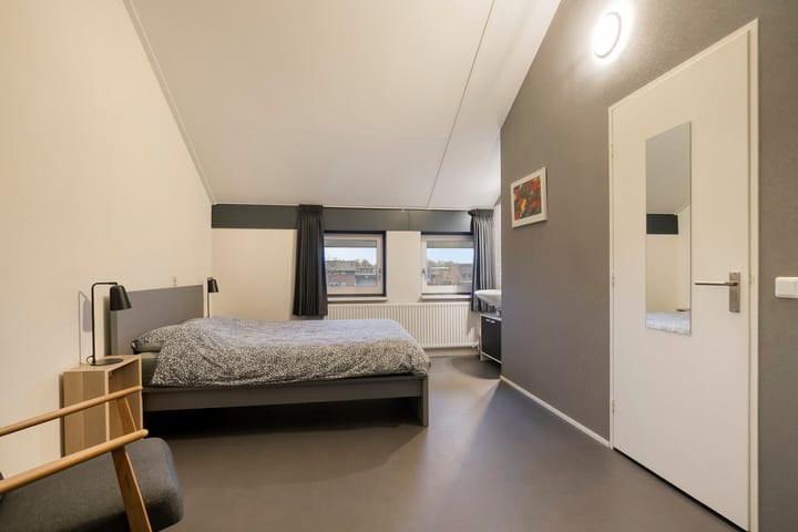 Photo 38 of Pauwoog 54