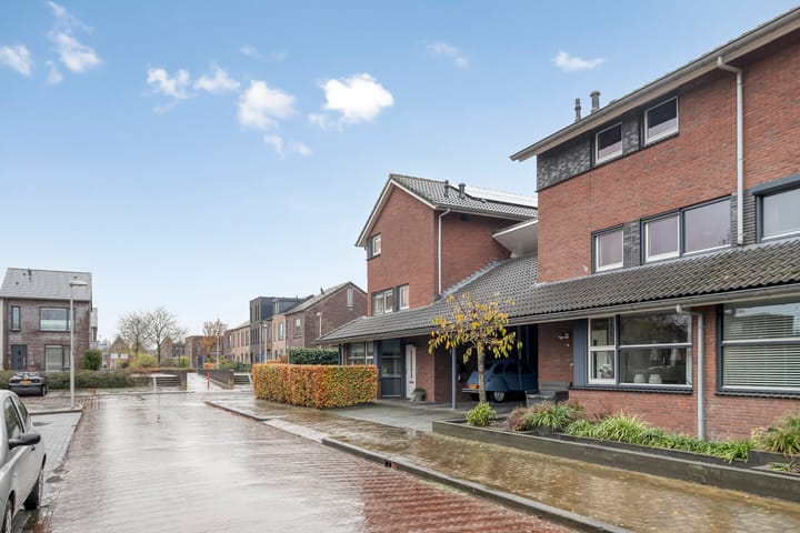 Photo 53 of Pauwoog 54