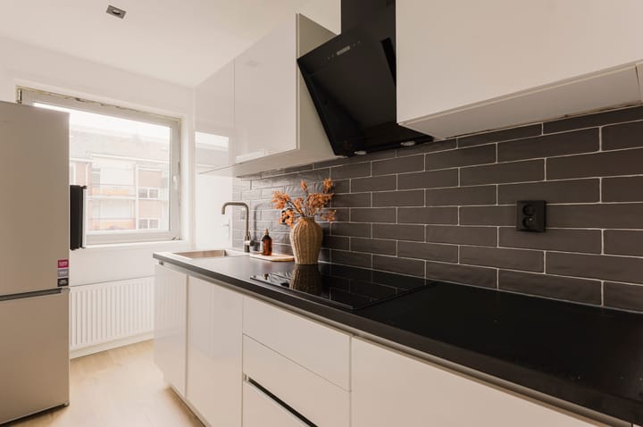 Photo 3 of Johan Ramaerstraat 11-2