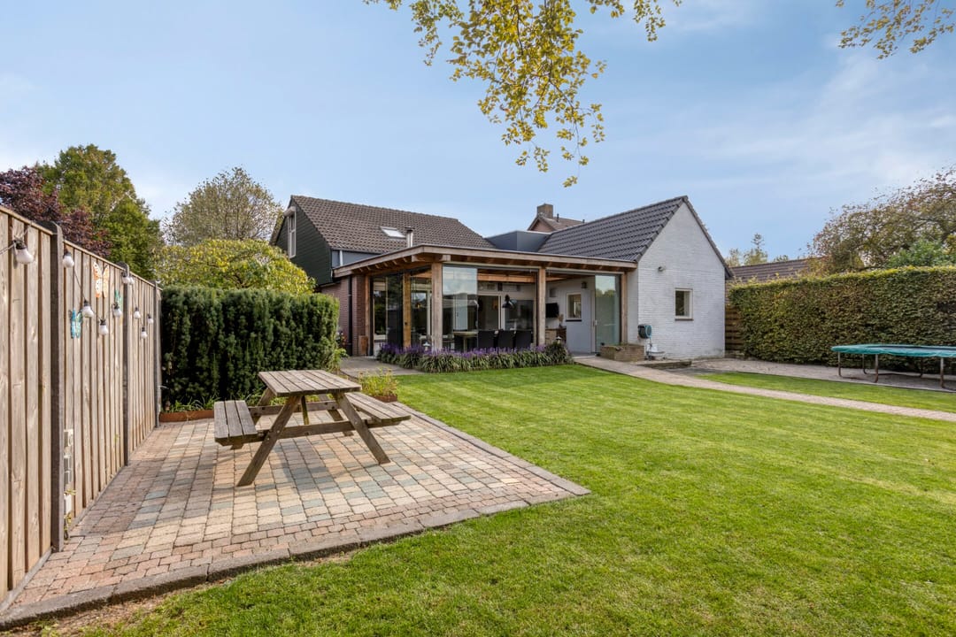 Photo 1 of Nieuwendijk 52