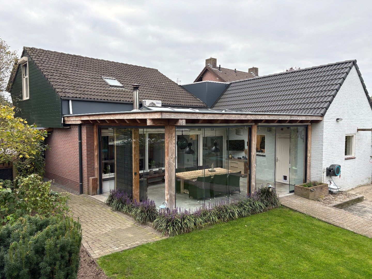 Photo 3 of Nieuwendijk 52