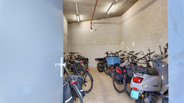 Photo 26 of Brink 43