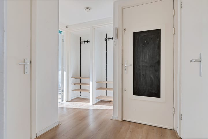 Foto 27 van Sara Burgerhartstraat 66-1