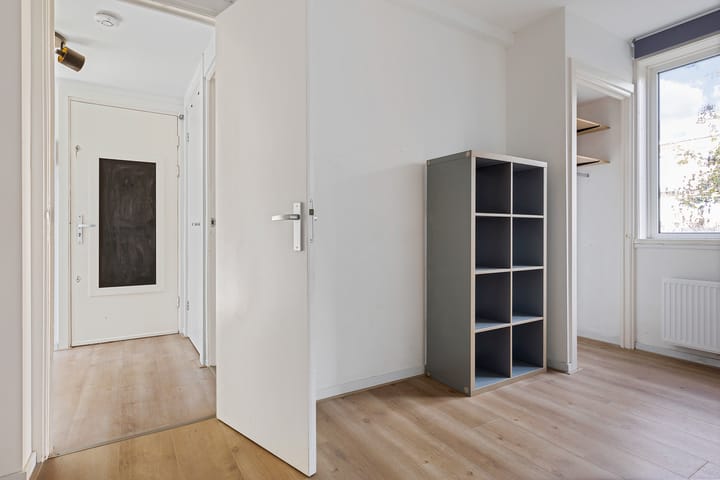 Foto 17 van Sara Burgerhartstraat 66-1