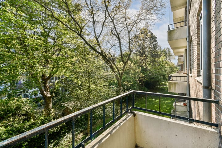 Foto 30 van Sara Burgerhartstraat 66-1