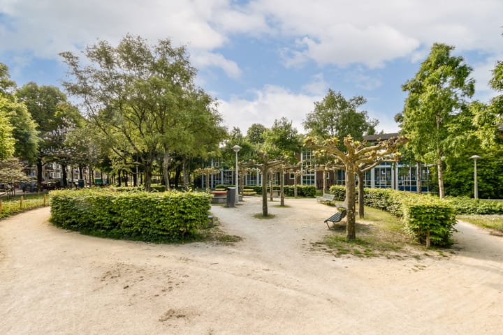 Foto 33 van Sara Burgerhartstraat 66-1