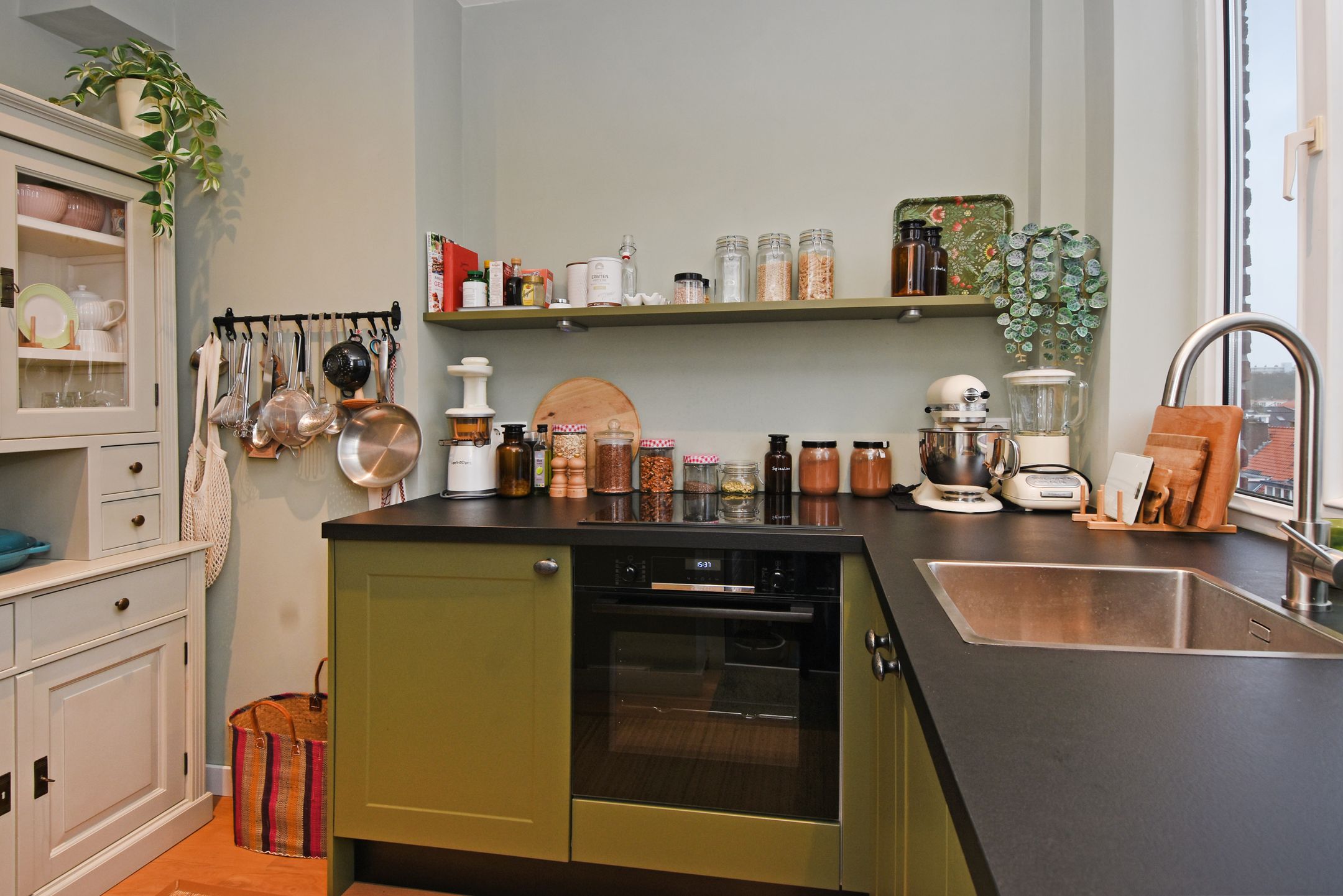 Foto 21 van Laan van Meerdervoort 1299