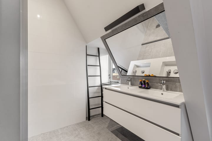 Photo 21 of Heyendaalseweg 30-A