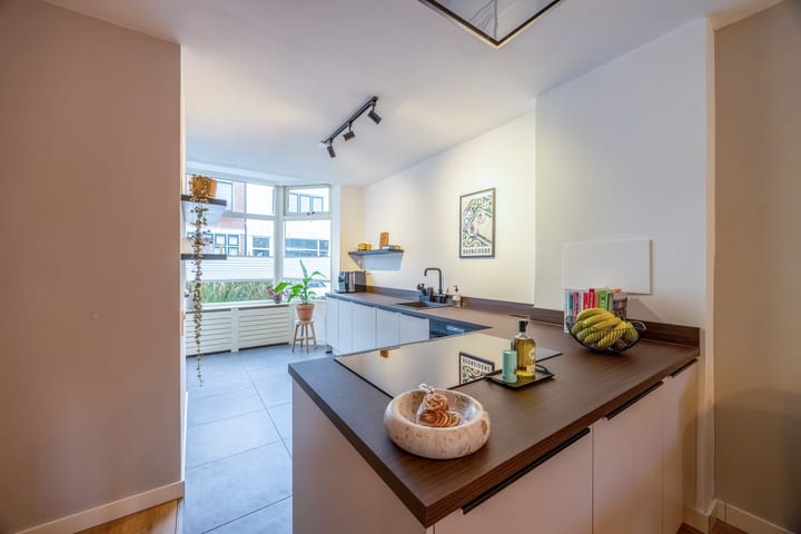 Photo 8 of Geuzenweg 67