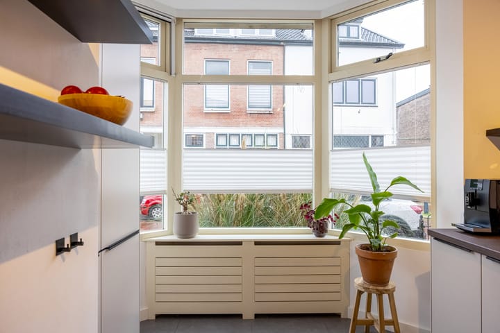 Photo 12 of Geuzenweg 67