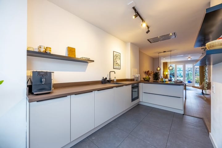 Photo 14 of Geuzenweg 67