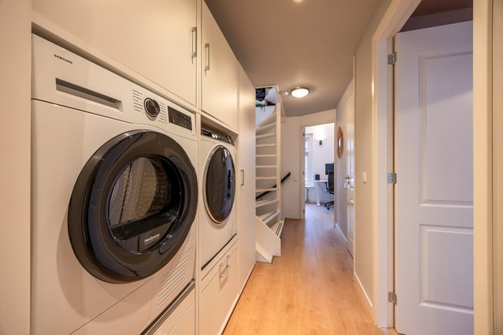 Photo 32 of Geuzenweg 67