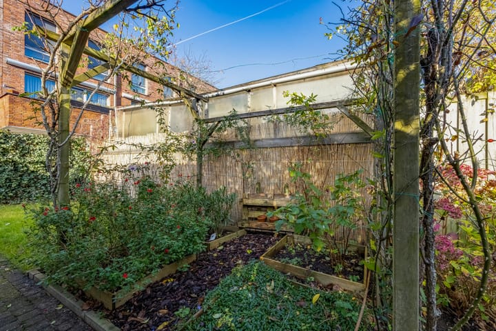 Photo 58 of Geuzenweg 67