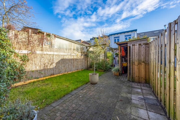 Photo 60 of Geuzenweg 67