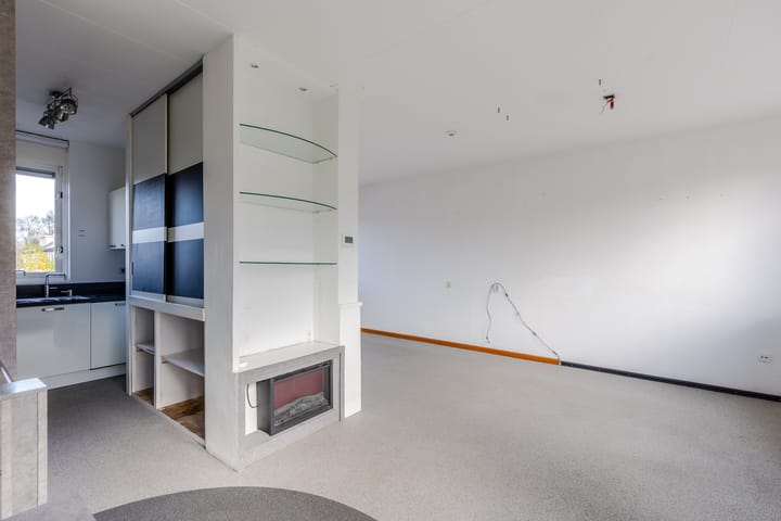 Photo 4 of Karolus 6