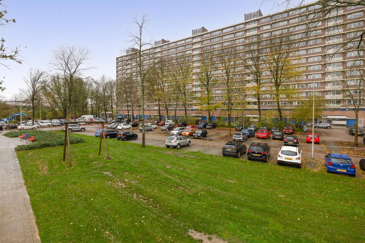 Foto 34 van Valeriusrondeel 111