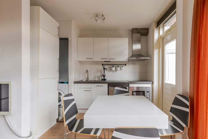 Photo 12 of Sweder van Zuylenweg 101