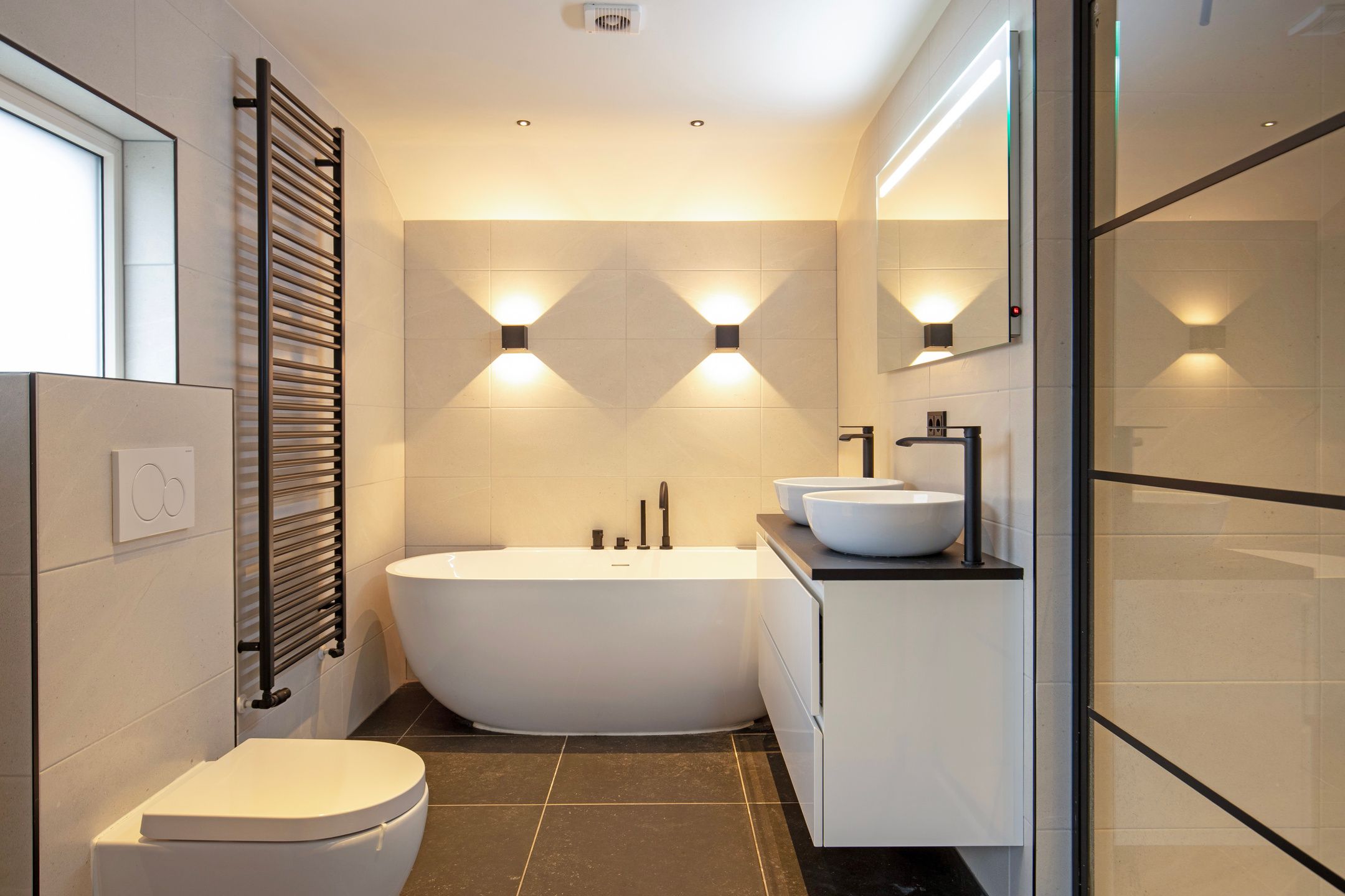 Photo 3 of Blaaksedijk Oost 2-A