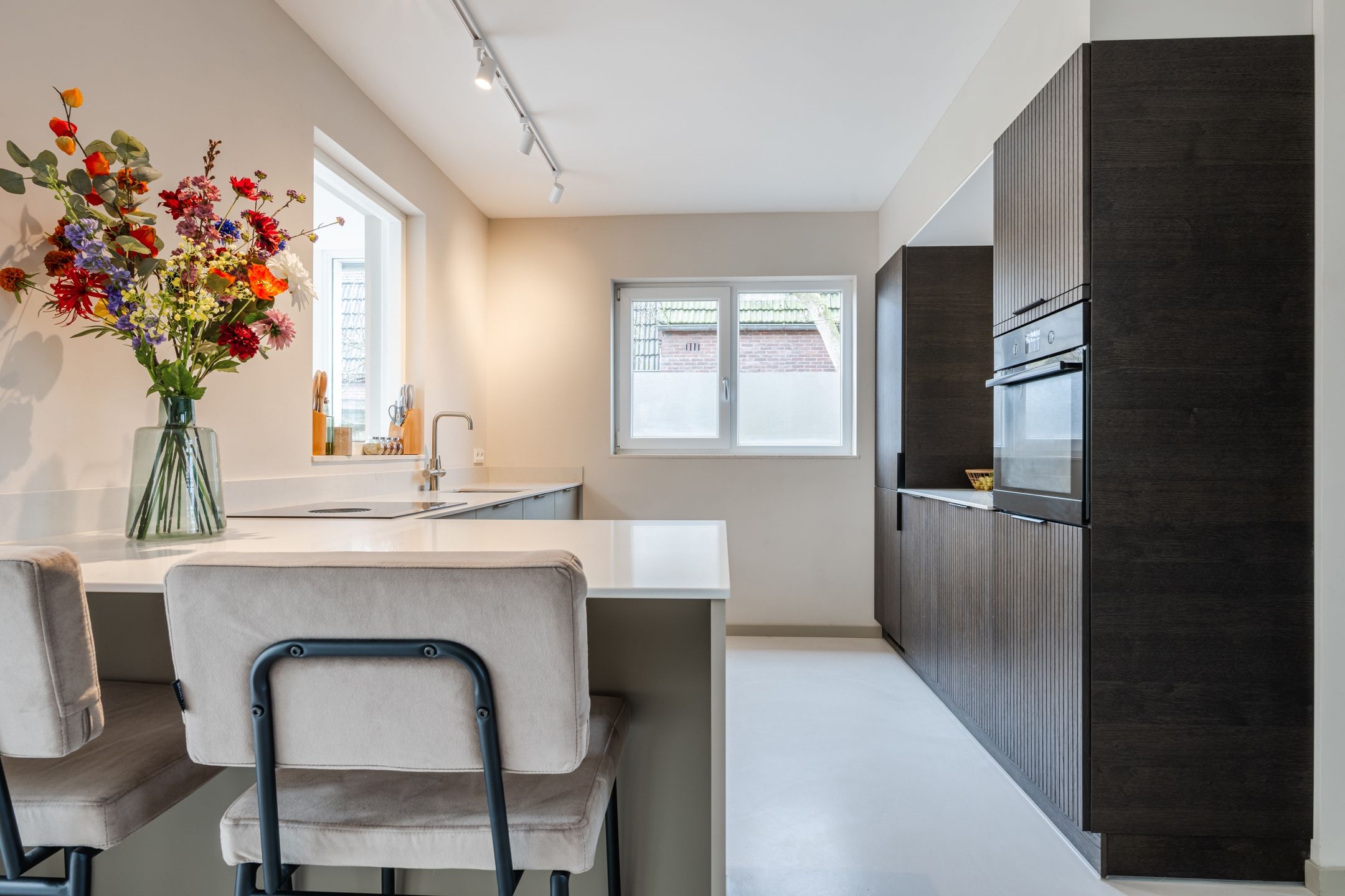 Foto 12 van Parallelweg 6-A