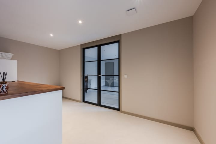 Photo 17 of Parallelweg 6-A