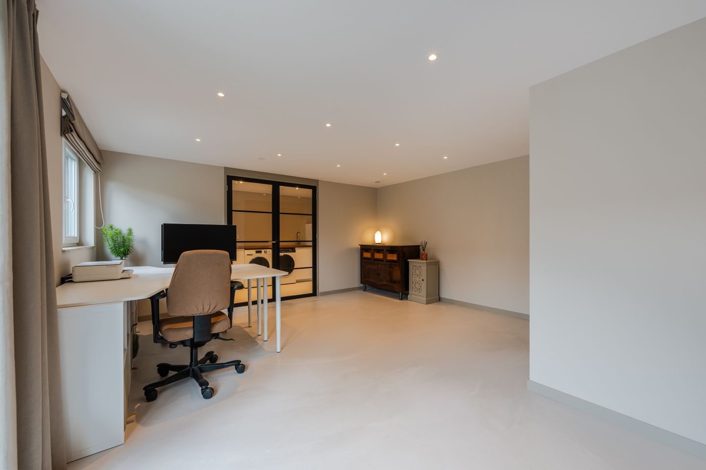 Foto 20 van Parallelweg 6-A