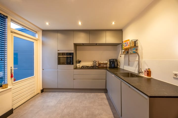 Foto 11 van Aartseveen 42