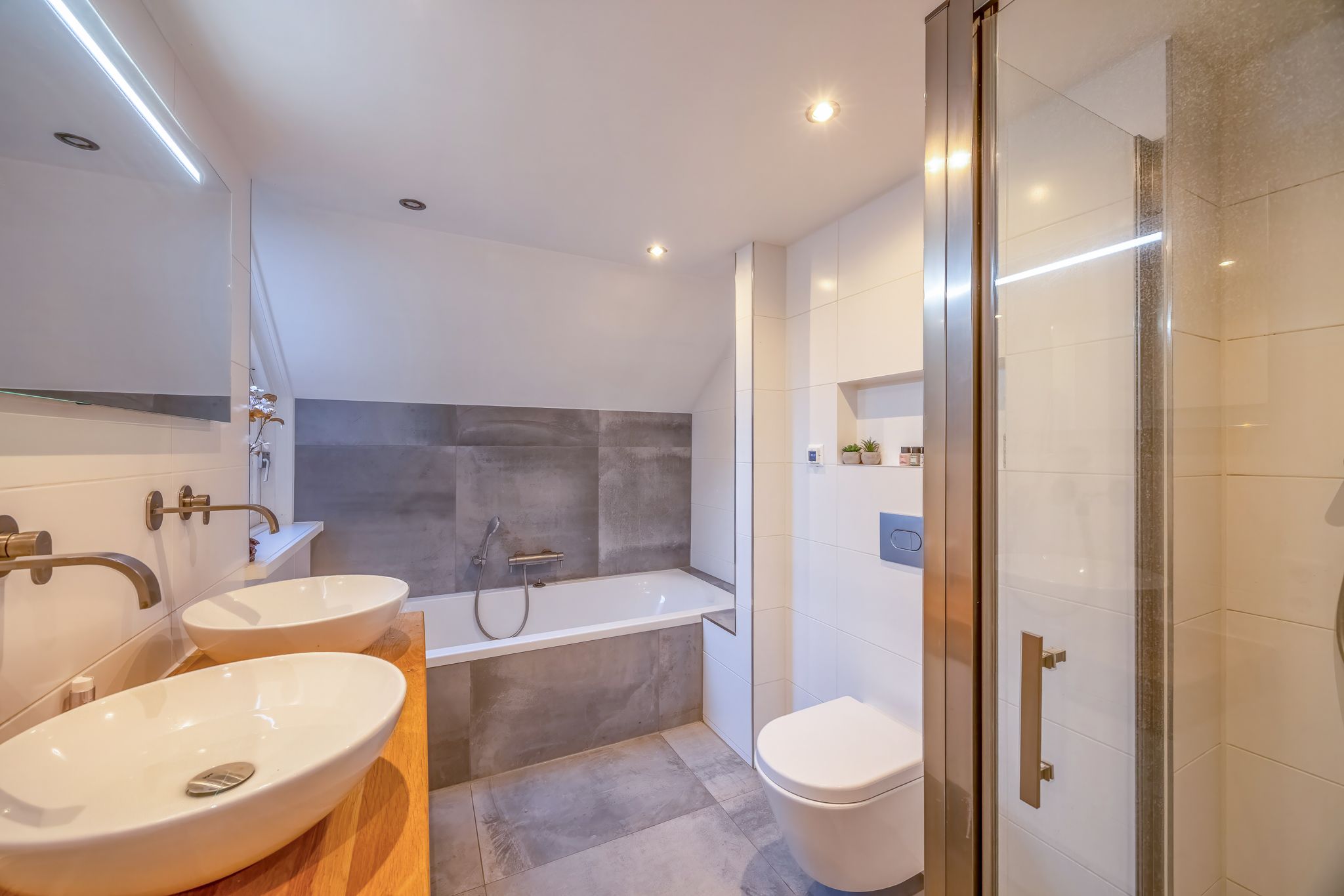 Foto 21 van Aartseveen 42