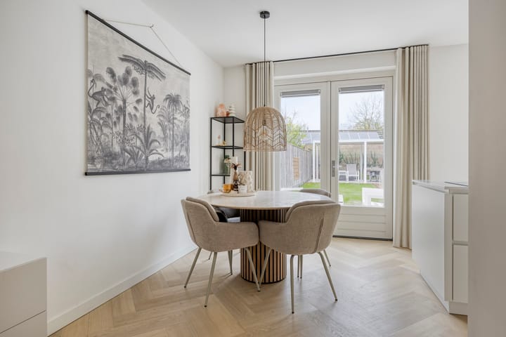 Photo 11 of Toon van den Bornestraat 4