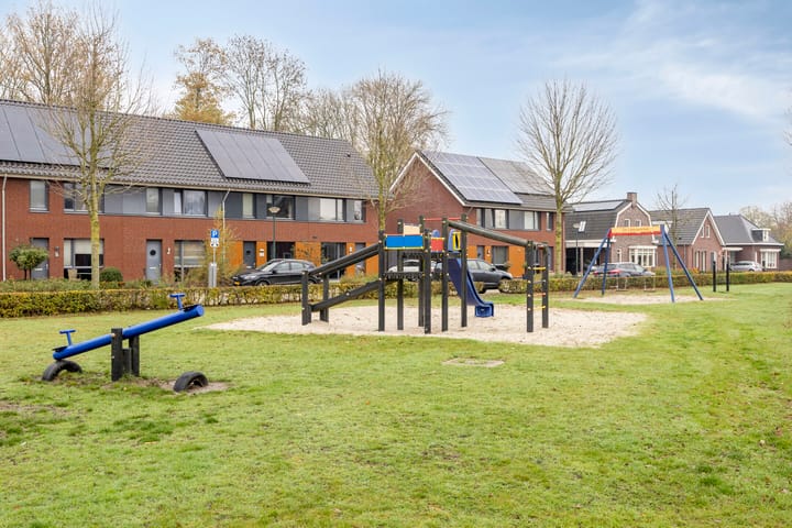 Photo 37 of Toon van den Bornestraat 4