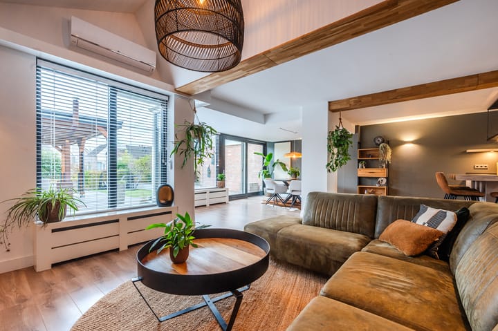 Photo 2 of Zwanebloem 21