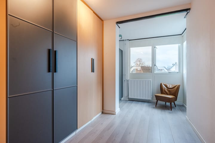 Photo 37 of Zwanebloem 21