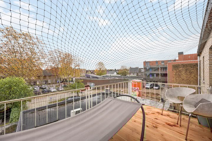 Foto 16 van Bovenste straat 73-B