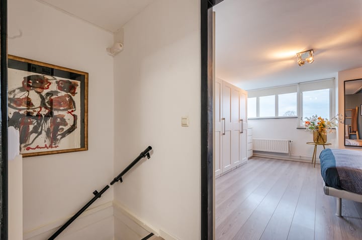 Photo 46 of Zwanebloem 21