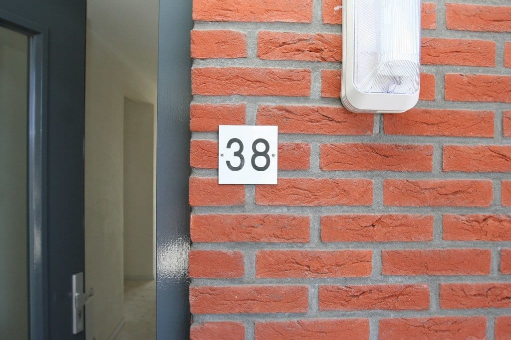 Photo 2 of Barnsteen 38