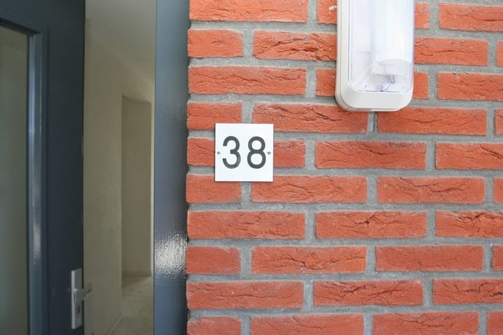 Photo 2 of Barnsteen 38