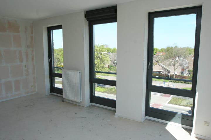 Photo 4 of Barnsteen 38