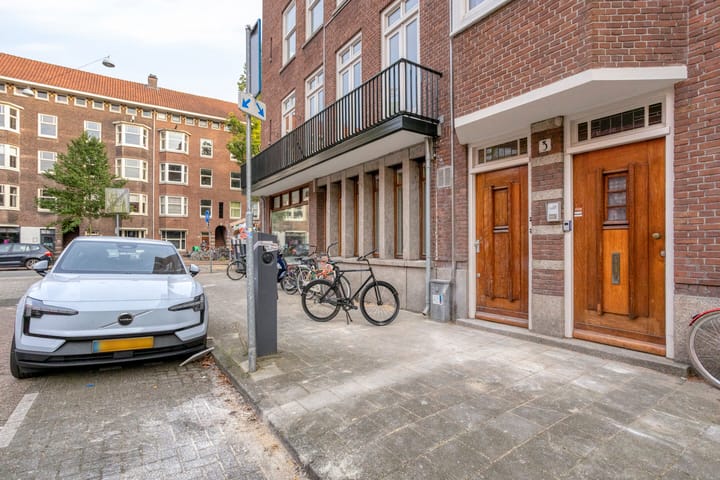 Photo 12 of Abbenesstraat 1-A