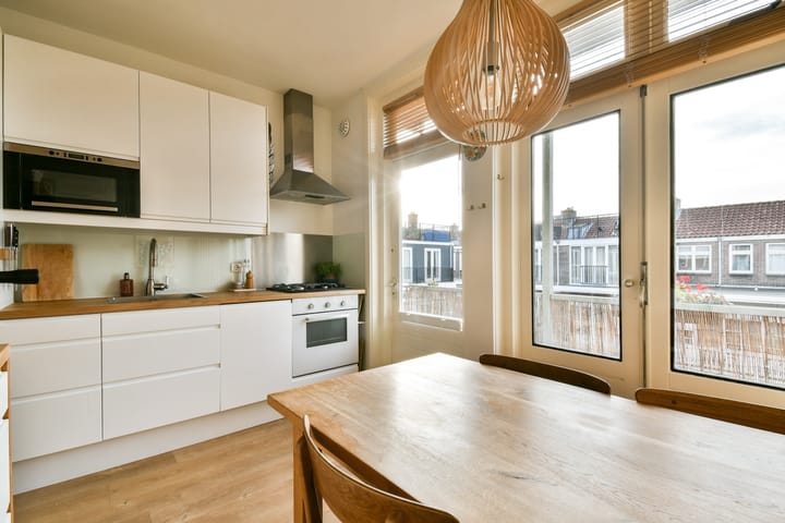 Foto 12 van Stolwijkstraat 58-3