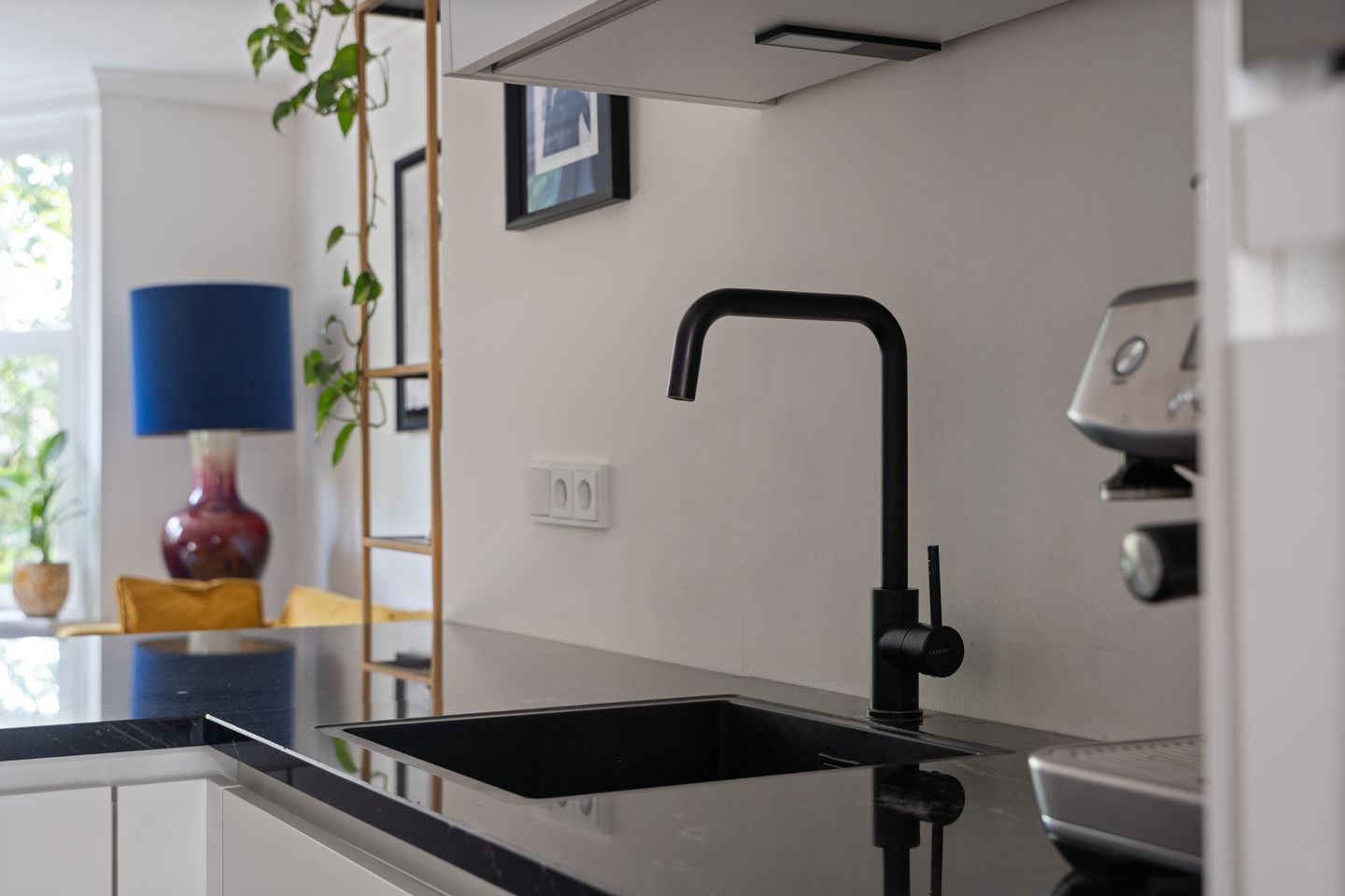 Photo 14 of Haarlemmermeerstraat 58-2