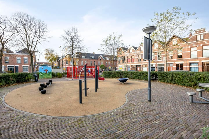 Foto 29 van Rozenburgsestraat 14-A