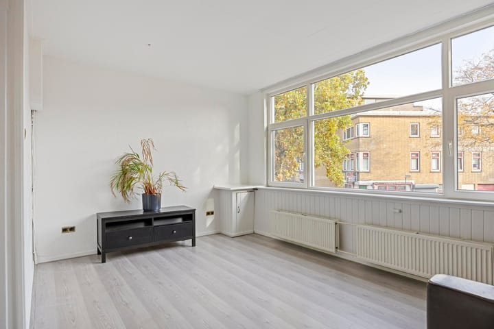 Foto 2 van Rozenburgsestraat 14-A