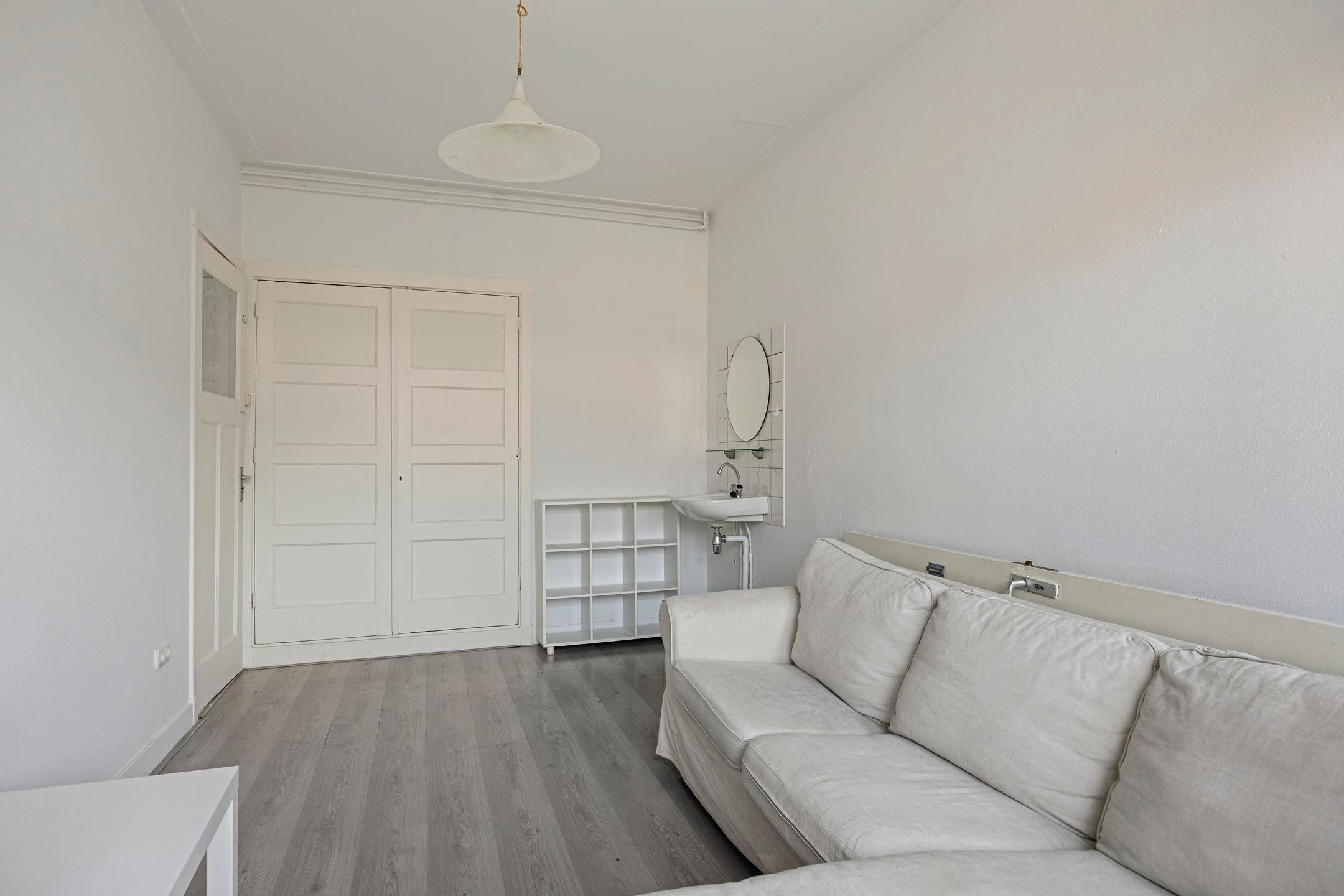 Foto 12 van Rozenburgsestraat 14-A