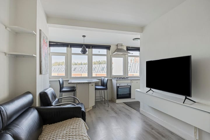 Foto 3 van Rozenburgsestraat 14-A