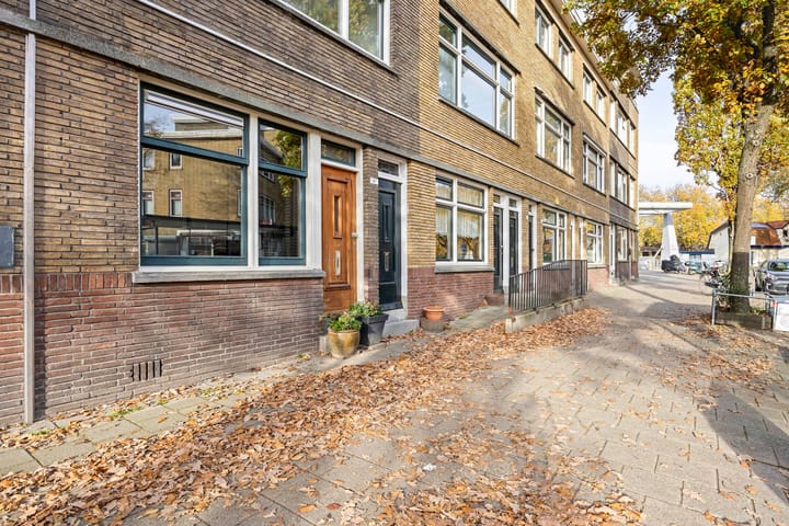 Foto 26 van Rozenburgsestraat 14-A