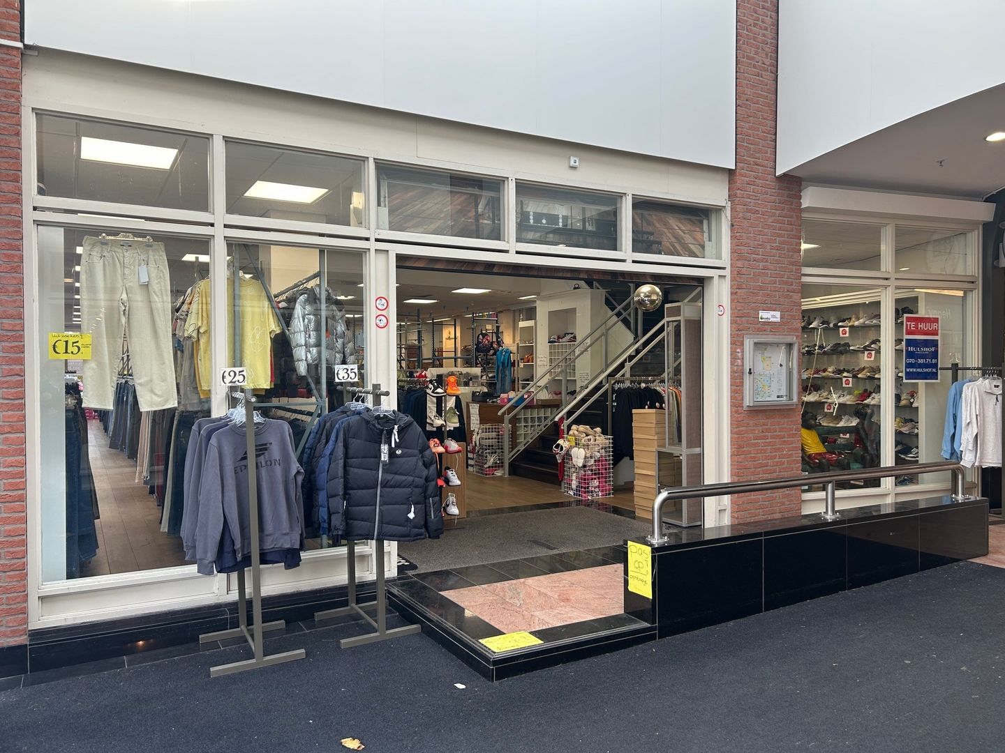 Bekijk foto 1 van De Symfonie 83